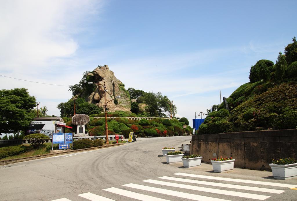 White Windmill Guesthouse Mokpo Exterior photo