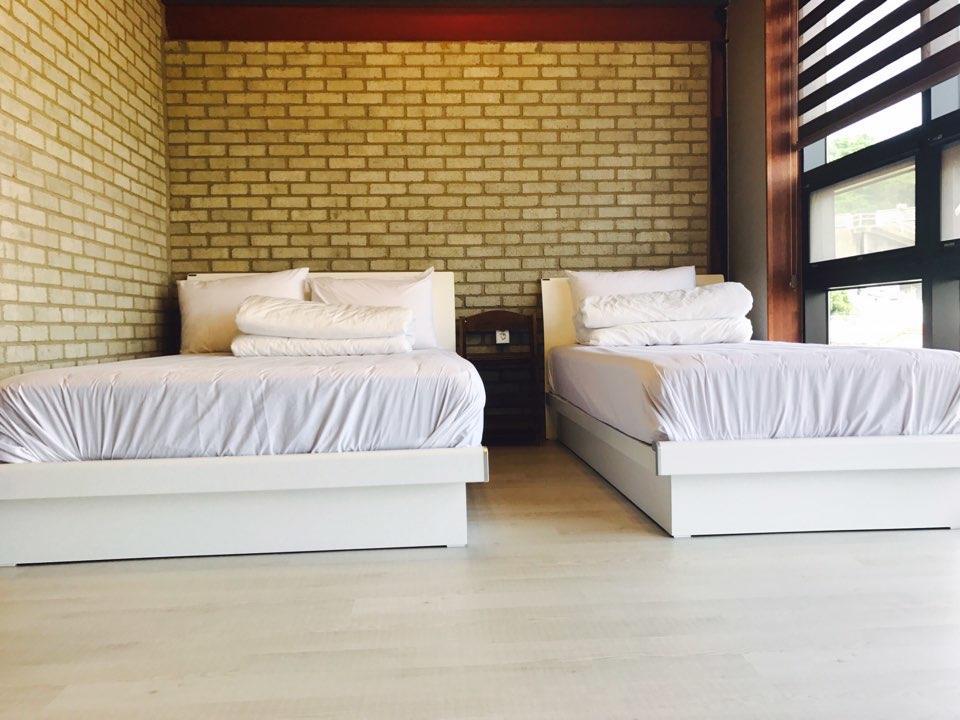 White Windmill Guesthouse Mokpo Room photo