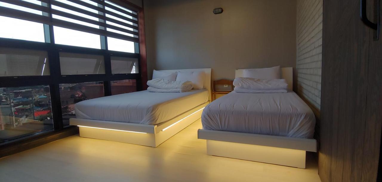 White Windmill Guesthouse Mokpo Exterior photo